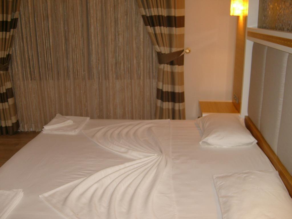 Simin Hotel Akyarlar Luaran gambar